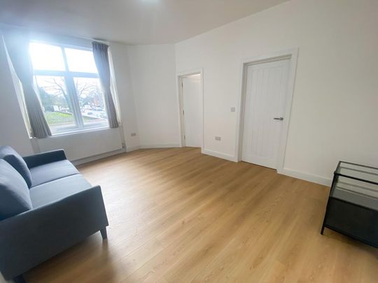 3 bedroom apartment to rent - Photo 1