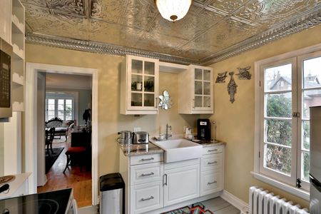 For Lease - 243 Shoreacres Road Unit# Cottage, Burlington, Ontario - Photo 4