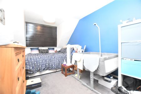 Burgoyne Road, London, SE25 - Photo 3