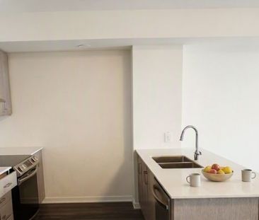 For Lease - 11 HONEYCRISP Crescent Unit# 15, Vaughan, Ontario - Photo 4