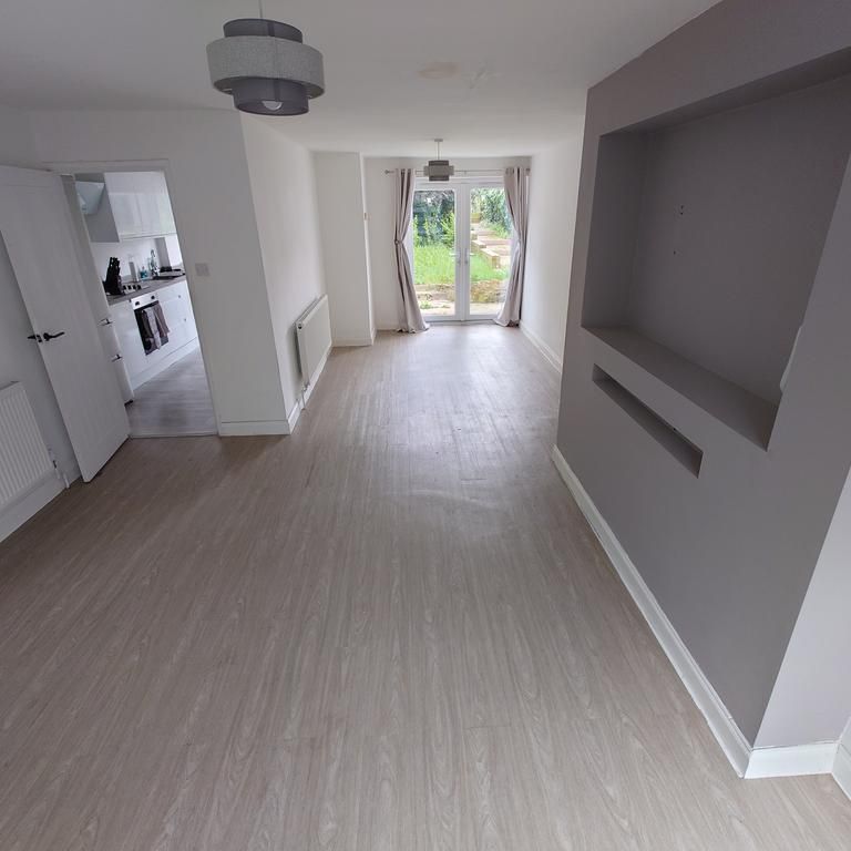 3 bedroom terraced house to rent - Photo 1