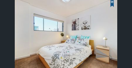 Modern Two-Bedroom Home Offering Comfort & Convenience - Photo 4