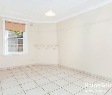 2 BEDROOM HOME IN THE HEART OF CAMPSIE! - Photo 5