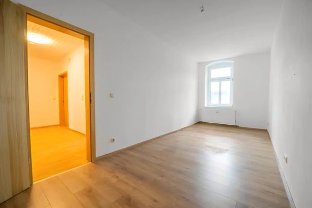 Großzügige 2 Zimmerwohnung mit Einbauküche! - Foto 1