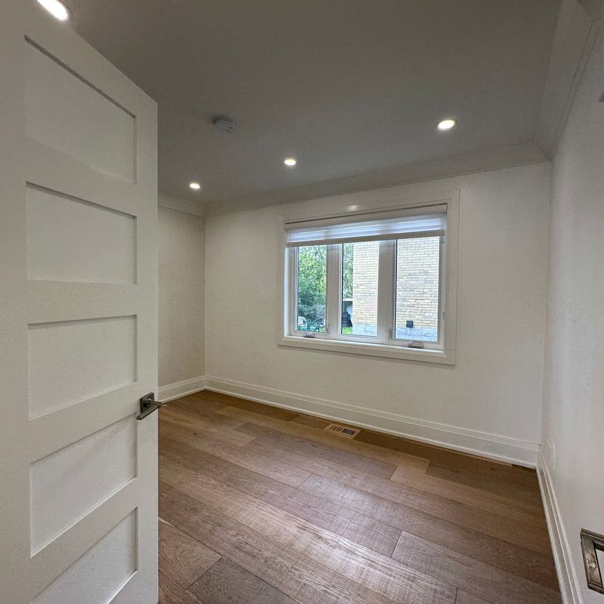 For Lease - 136 Wye Valley Road Unit# Main, Toronto, Ontario - Photo 1