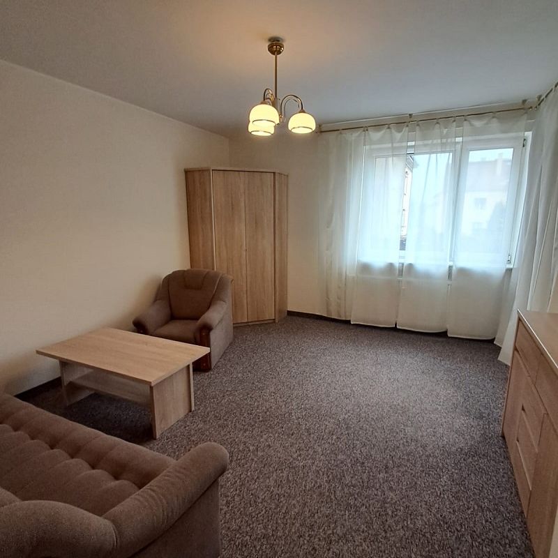 Mieszkanie o pow. 32.40m2, parter, balkon, umeblowane, Os. Tyniec - Photo 1