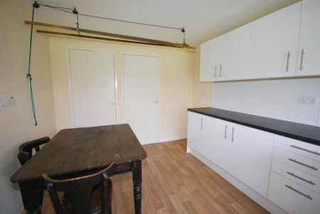 2 bedroom cottage to rent - Photo 5