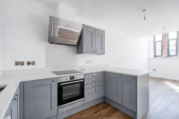 4 bedroom townhouse to rent - Photo 1