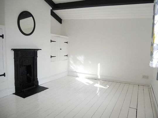 3 bedroom terraced house to rent - Photo 1