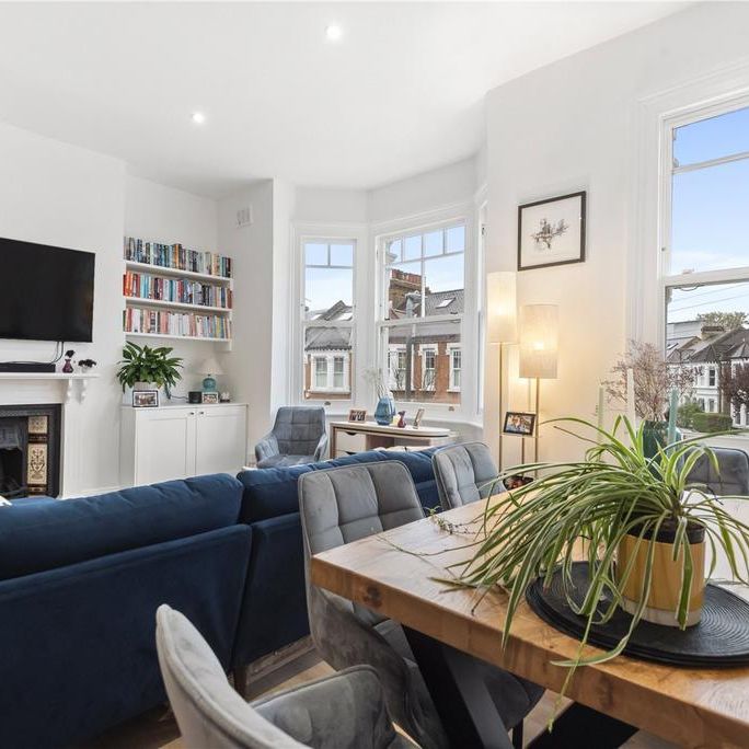 3 bedroom apartment to rent - Photo 1