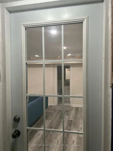 Detached Home For Lease | W9229201 - Photo 3