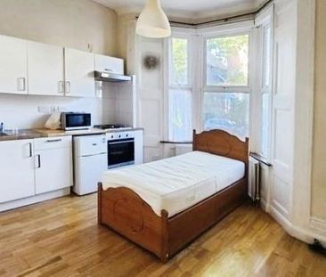 1 bedroom flat to rent - Photo 4