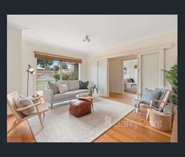 THE ONE YOU'VE BEEN WAITING FOR! - Photo 2