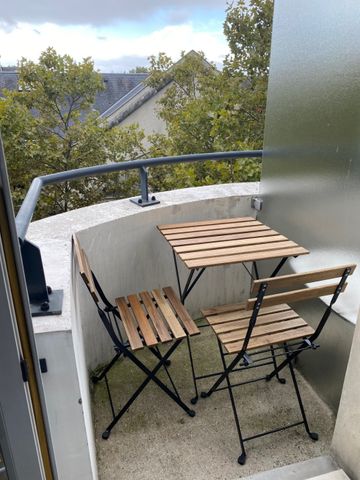 LOCATION - STUDIO MEUBLÉ AVEC PETIT BALCON - RÉNOVÉ - SAINT MAURICE - Photo 3