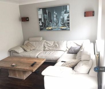 3 bedroom detached house to rent - Photo 1