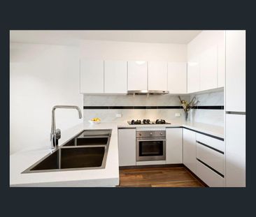 Sparkling Townhouse in the Heart of Box Hill - Photo 6