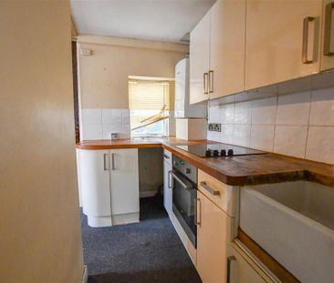 2 bedroom semi-detached house to rent - Photo 1