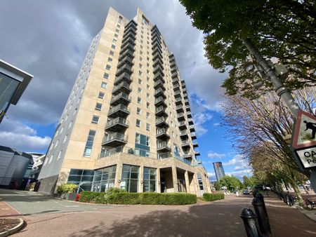 31 The Quays, SALFORD - Photo 3