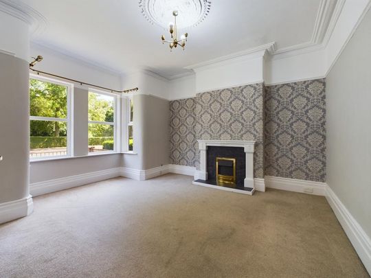 4 bedroom terraced house to rent - Photo 1