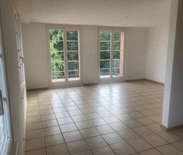 3.5 Zimmer-Wohnung mit Balkon an bester Lage - Foto 2