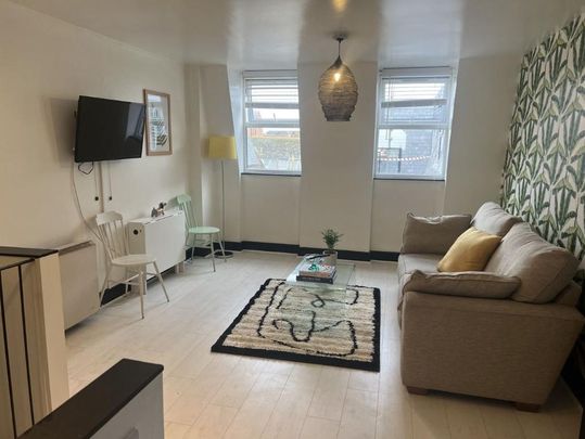 1 bedroom flat to rent - Photo 1