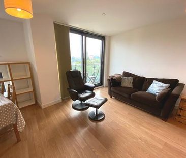 2 bedroom apartment to rent - Photo 3