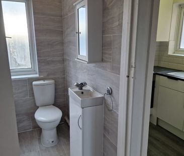 1 Bed Flat, Essex Mansions, E11 - Photo 4