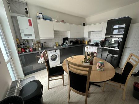 4 bedroom house share to rent - Photo 4