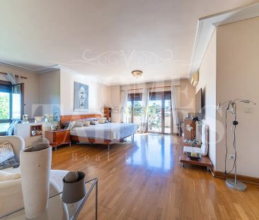 Apartment T5 in Sacavém e Prior Velho, Loures - Photo 6