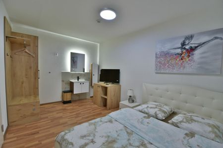 Furnished studios for short or long term rentals! - Photo 5