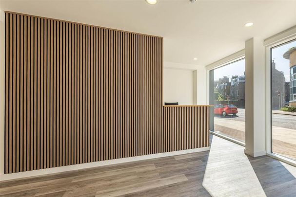 1 bedroom in a flat share to rent - Photo 1