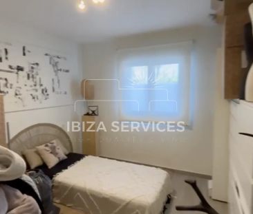 Charming 3-Bedroom Townhouse with Private Pool in Cala de Bou – Ava... - Photo 5