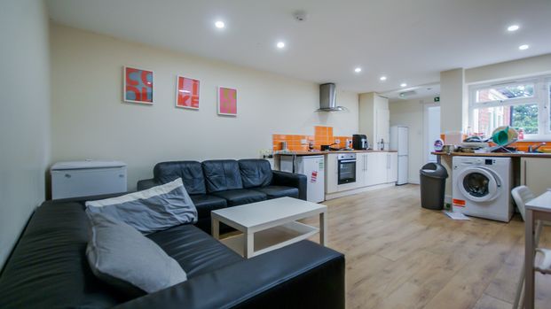 33 Hubert Road - Photo 1