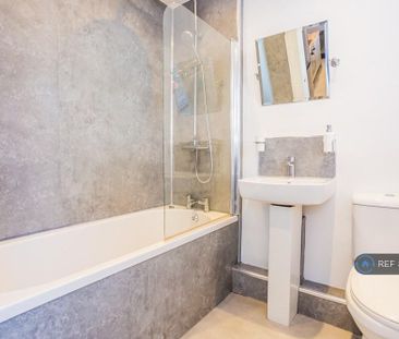 2 bedroom terraced house to rent - Photo 6