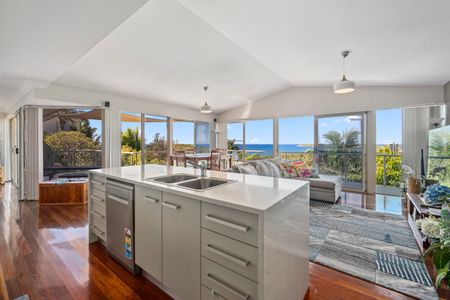 12 Macauleys Headland Drive, Coffs Harbour - Photo 2