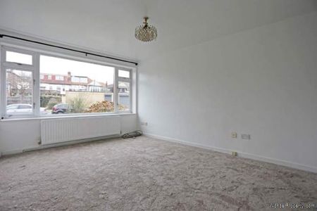 2 bedroom property to rent in Ilford - Photo 4