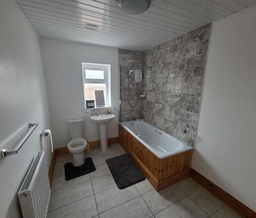 2 bedroom detached bungalow to rent - Photo 6