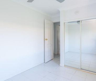 $665 per week / $2,660 Bond - Photo 2