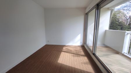 Location Appartement 2 pièces 39m² ORLEANS 45000 - Photo 3