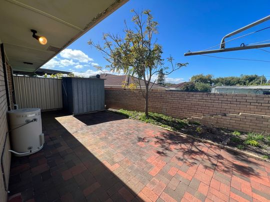 Relaxed Coastal Lifestyle - Photo 1