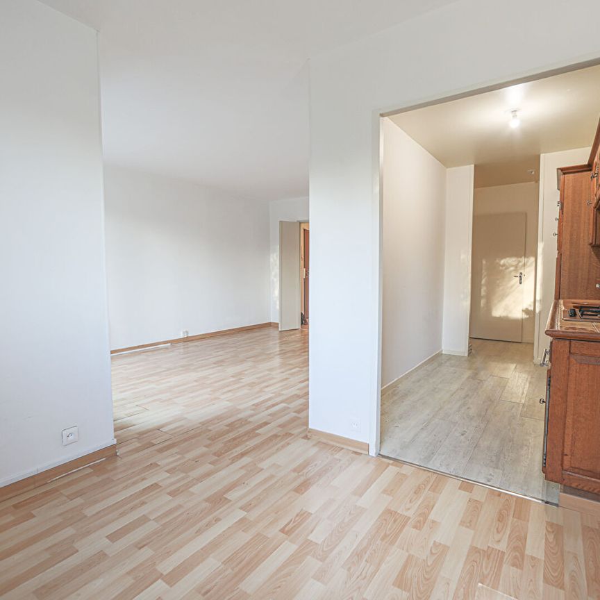 Location Appartement 3 pièces 69m² MONT ST AIGNAN 76130 - Photo 1