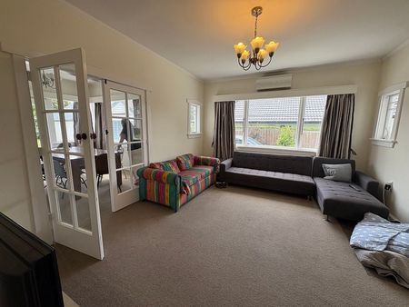 Charming 4BR Home w/ Garden & Deck! - Photo 4