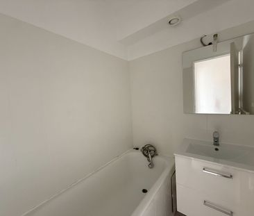 Location Appartement 1 pièce 32m² AVIGNON 84000 - Photo 2