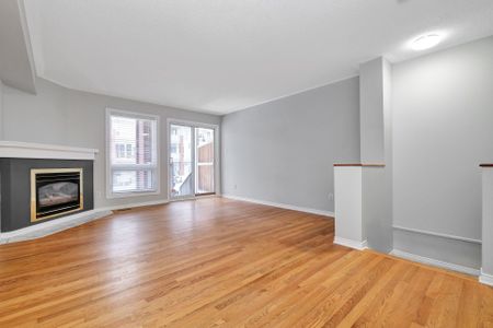 For Lease - 301 NEPEAN Street, Ottawa Centre, Ontario - Photo 3