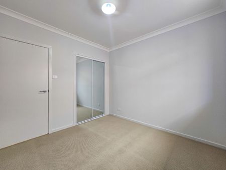 Brand New Family Living in a Prime Oran Park Pocket - Photo 2