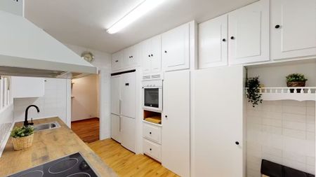 Carrer de la Diputació, Barcelona, Catalonia 08011 - Foto 3