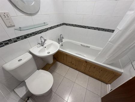1 bedroom flat to rent - Photo 5