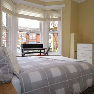 Fabulous referbished property in Portswood - Photo 2