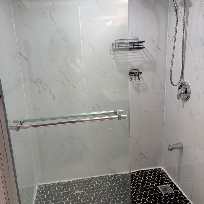 For Lease - 12 Spalding Gate, Brampton, Ontario - Photo 1