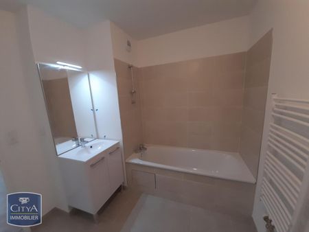 Location Appartement 3 pièces 65m² CHAMBRAY LES TOURS 37170 - Photo 3